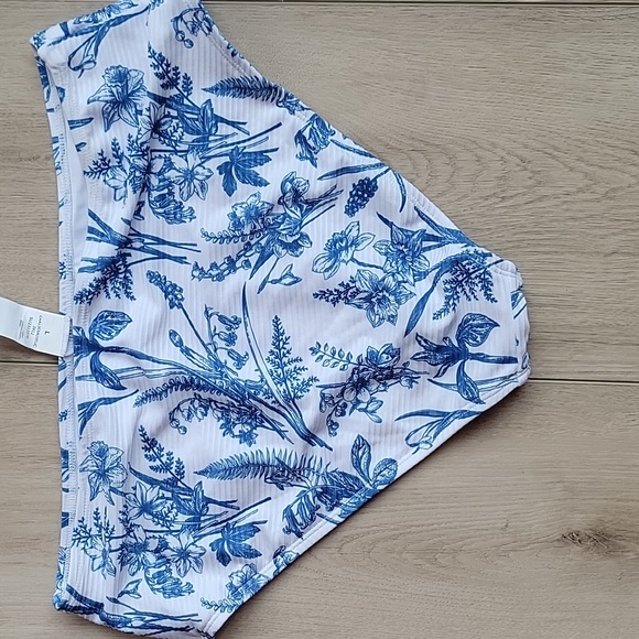 Periwinkel Blue Bikini Swim Suit Set - Picture 3 of 8